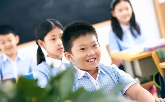 上小学是要满六周岁还是七周岁（上小学是满7周岁还是6周岁好）