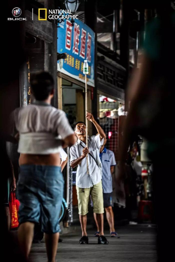 这里的龙津风雨桥名气大，但载入史册的是这座桥