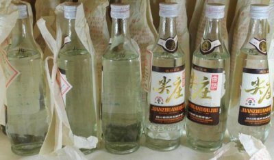 ​五粮液绵柔尖庄大光瓶原料 五粮液绵柔尖庄42度500ml6瓶装价格