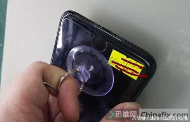 2分钟学会，iPhone 7 Plus拆机图解（一），内部结构一目了然！